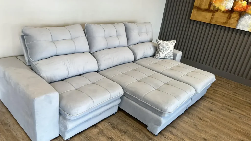 Reclining and Retractable Sofas